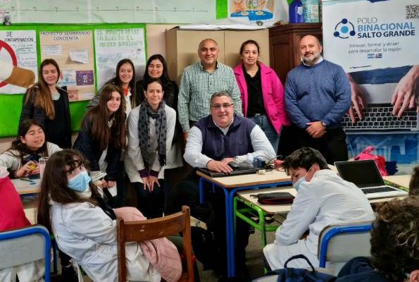 El Polo Binacional de Salto Grande comenzó Talleres de Tecnología en todas las Escuelas de la región