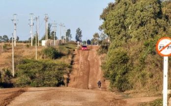 Intendencia de Salto trabaja en calles de Arenitas Blancas y Villa Maguey