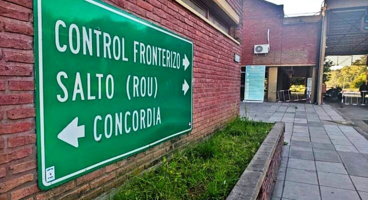 Reunión en Centro de Frontera con integrantes de Grupo Puente Salto-Concordia