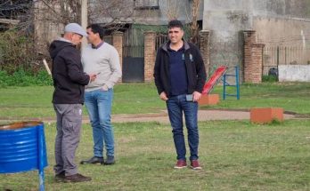 Intendente Lima y Director de Servicios Públicos visitaron la placita PIAI de barrio Cien Manzanas