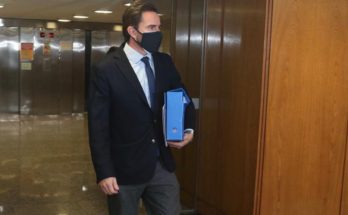 Fiscalía imputa a dos exasesores de Germán Cardoso por estafa y abuso de funciones