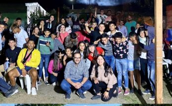 Agrupación Creer de Marziotte en la cancha con los Jóvenes