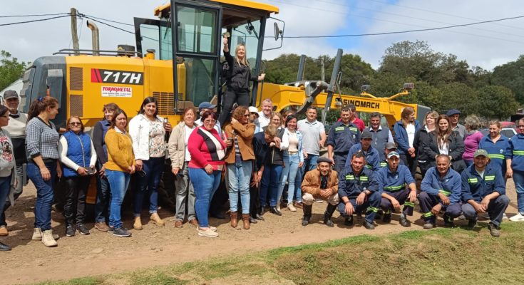 Municipio de Mataojo adquirió motoniveladora 0 km Municipio de Mataojo adquirió motoniveladora 0 km