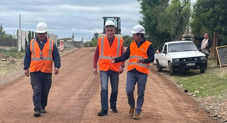 Director de Obras y diputado Lima recorrieron barrio Salto Nuevo Sur y avenida Manuel Oribe