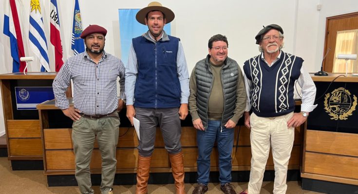 Salto Oriental: festival de doma y folclore en Parque del Lago