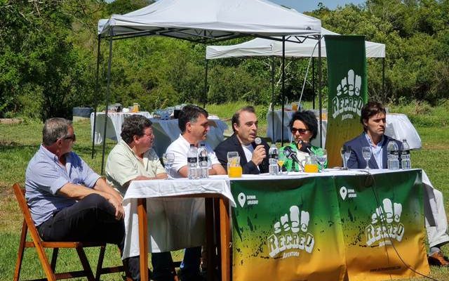 Intendente Lima encabezó presentación pública del parque aéreo Recreo Aventura que se instalará en Daymán