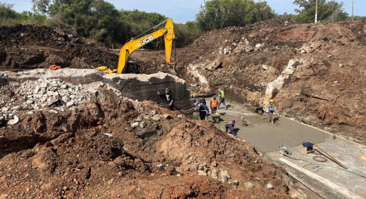 Avanzan obras en barrio Quiroga y Costanera Sur