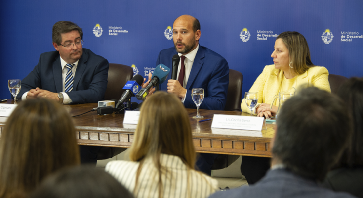 “No puede quedar un recién nacido por fuera de las prestaciones sociales”, afirmó Lema