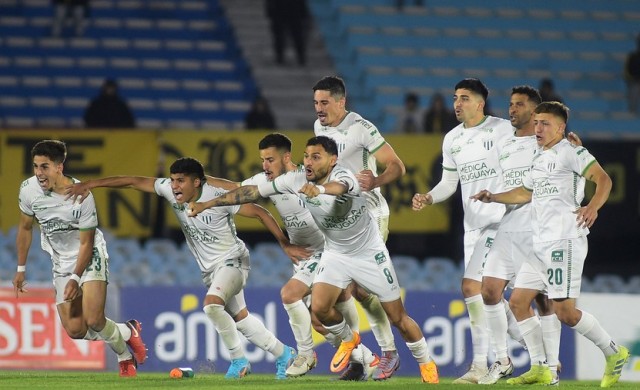 Copa AUF Uruguay: La Luz le dio un cachetazo histórico a Peñarol y es finalista Copa AUF Uruguay: La Luz le dio un cachetazo histórico a Peñarol y es finalista
