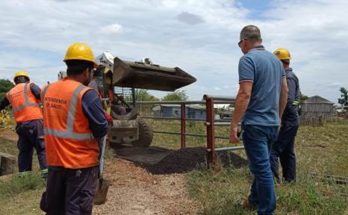 Intendente y Director de Descentralización destacan reparación del puente de AFE en Colonia 18 de Julio