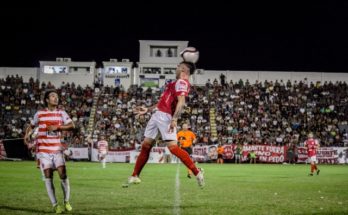 Liguilla de la Divisional Primera «A»: Universitario goleó 4 a 1 a Ferro Carril y Arsenal empató 2 a 2 con Ceibal