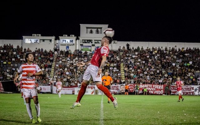 Liguilla de la Divisional Primera “A”: Universitario goleó 4 a 1 a Ferro Carril y Arsenal empató 2 a 2 con Ceibal