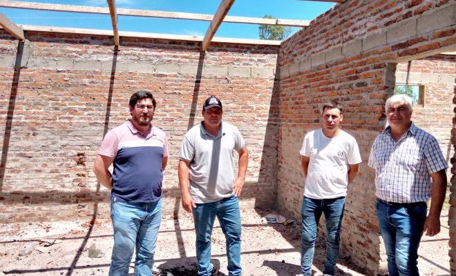 Avanzan obras en cancha del Club Atlético El Tanque