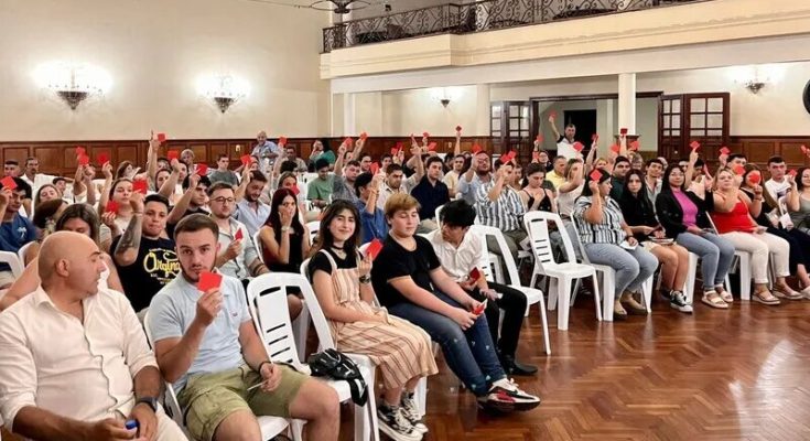 Jóvenes convencionales colorados fueron proclamados en Salto Jóvenes convencionales colorados fueron proclamados en Salto