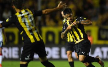 Amistoso: Peñarol, en la hora, derrotó 1-0 a San Lorenzo en el Campeón del Siglo