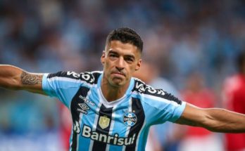 Luis Suárez volvió a vestirse de héroe con un tanto para la victoria del Gremio