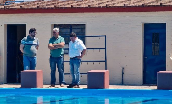 Autoridades de la Intendencia realizaron una recorrida por las piscinas barriales