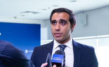 Mayores de 70 años tendrán prioridad en dosis de refuerzo contra la COVID-19