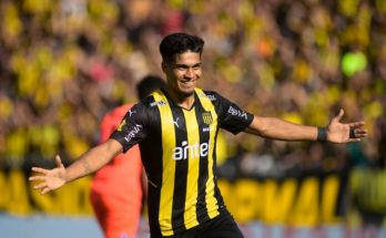 Apertura: Peñarol, con comodidad, venció por 2-0 a Cerro en el Campeón del Siglo