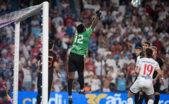 Apertura: Nacional y Cerro Largo, donde Hugo Silveira terminó de golero, empataron a cero