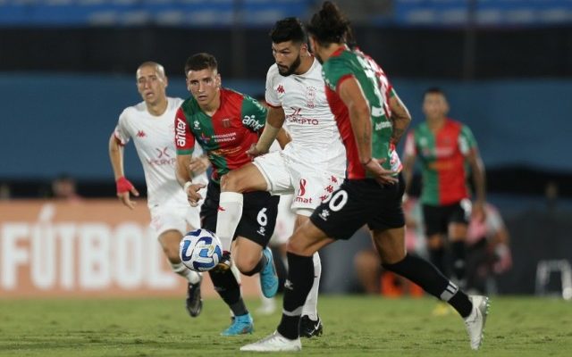 Libertadores: Boston River y Huracán igualaron sin goles en el Estadio Centenario