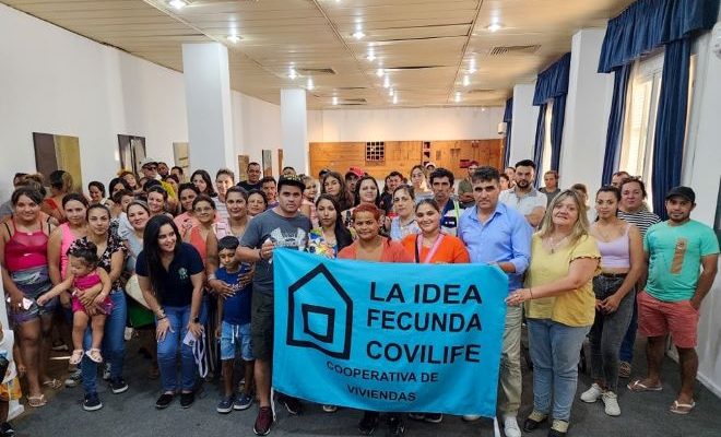 Andrés Lima hizo entrega del terreno a la cooperativa de viviendas Covilife