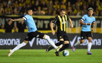 Apertura: Peñarol y City Torque empataron 2-2 en un partidazo en el Campeón del Siglo