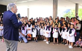 Unos 690.000 estudiantes de educación pública comenzaron las clases