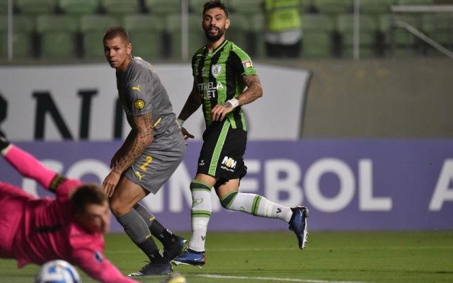 Sudamericana: Peñarol cayó 4-1 en su visita al América Mineiro, que le hizo precio