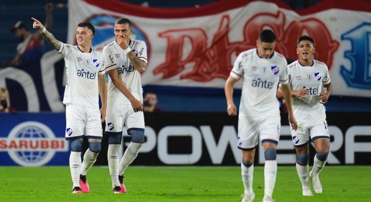 Apertura: Nacional derrotó 3-0 a La Luz en el Gran Parque Central y pelea hasta el final