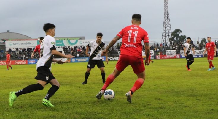 Copa de Clubes de OFI – Divisional A: Universitario le ganó a Ferro Carril 1 a 0