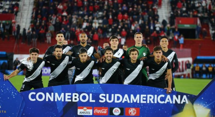 Sudamericana: Danubio empató 1-1 como visitante frente a Huracán en Buenos Aires