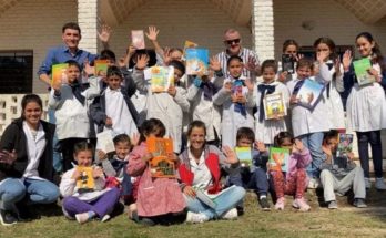 El programa «Valija Viajera» llegó a la escuela de pueblo Laureles