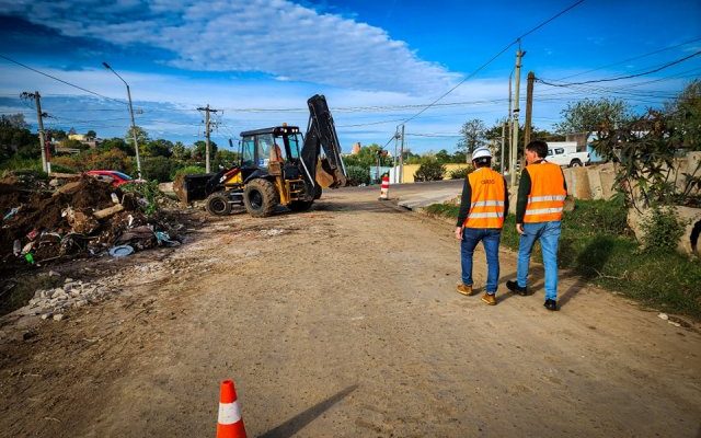 Intendencia trabaja en Luis Alberto de Herrera entre Enrique Amorim y Maciel