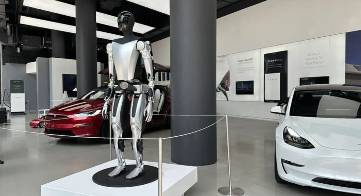 El robot Optimus de Tesla llega a tiendas y se puede ver en la ciudad de Nueva York