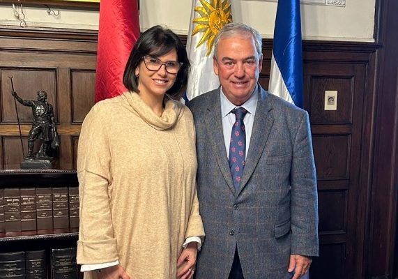Florencia Supparo se reunió con Luis Alberto Heber y anunció que se suma al Herrerismo Florencia Supparo se reunió con Luis Alberto Heber y anunció que se suma al Herrerismo