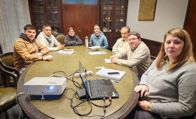 Intendente Chiriff presentó informe de Rendición de Cuentas 2022 a ADEOMS Intendente Chiriff presentó informe de Rendición de Cuentas 2022 a ADEOMS