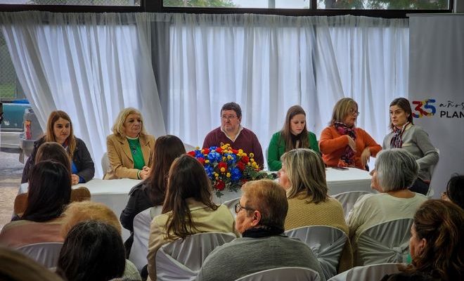 Gustavo Chiriff anunció que tres jóvenes del INAU trabajarán como pasantes en la Intendencia de Salto