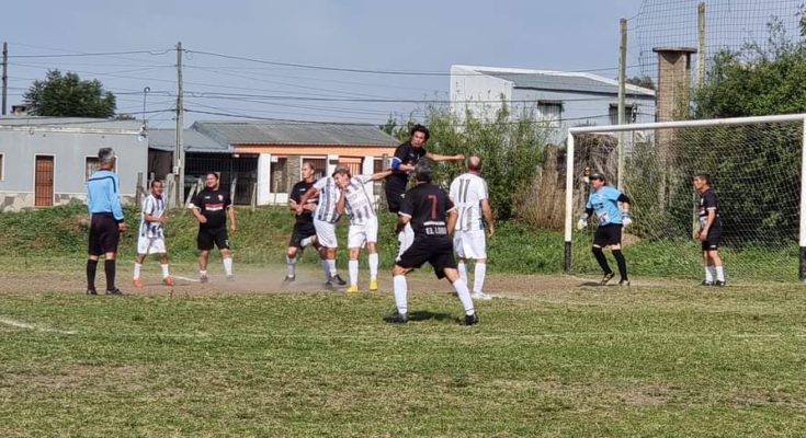 Resultados y posiciones de la Liga de Fútbol Súper Senior