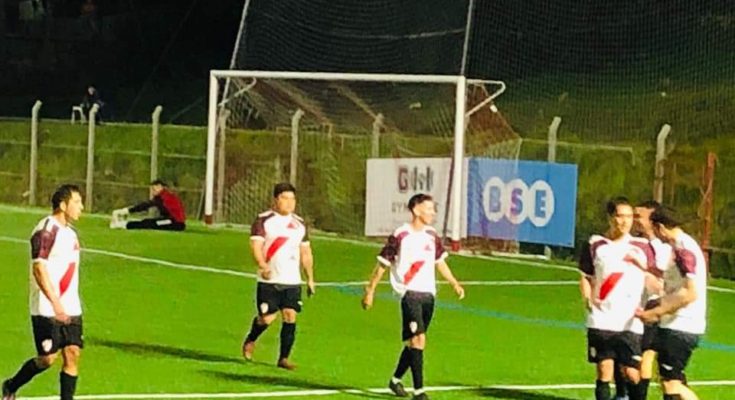 Libertad y Salto Uruguay ganaron y siguen liderando la Divisional B