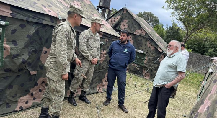 Acciones coordinadas ante la emergencia por la crecida del Río Uruguay en Salto Acciones coordinadas ante la emergencia por la crecida del Río Uruguay en Salto