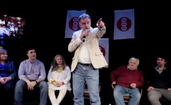 Al país de la opacidad, incertidumbre y escándalo hay que contraponerle uno de rumbo, certeza y transparencia, dijo Yamandú Orsi