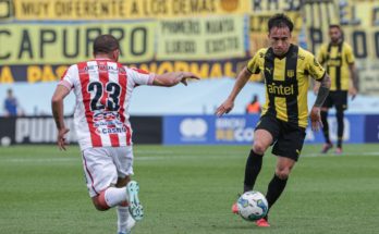 Clausura: Peñarol le ganó a River Plate 3-0 en el Centenario y sigue siendo el único líder