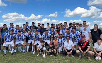 La Cafetera campeón del Acumulado de la Liga de Fútbol Comercial