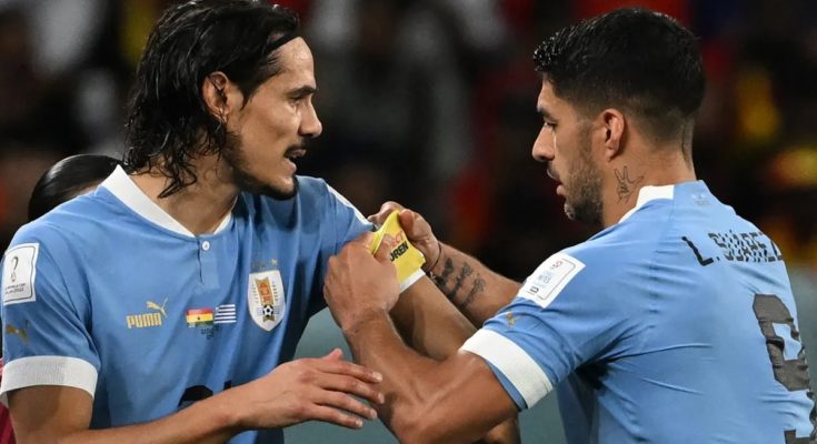 Luis Suárez y Edinson Cavani fueron reservados por Marcelo Bielsa