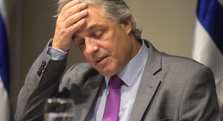 Francisco Bustillo renunció a Cancillería tras polémica por los audios con Carolina Ache