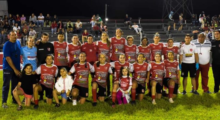 Las imbatibles guapas de Ceibal se quedaron con el título del Fútbol Femenino