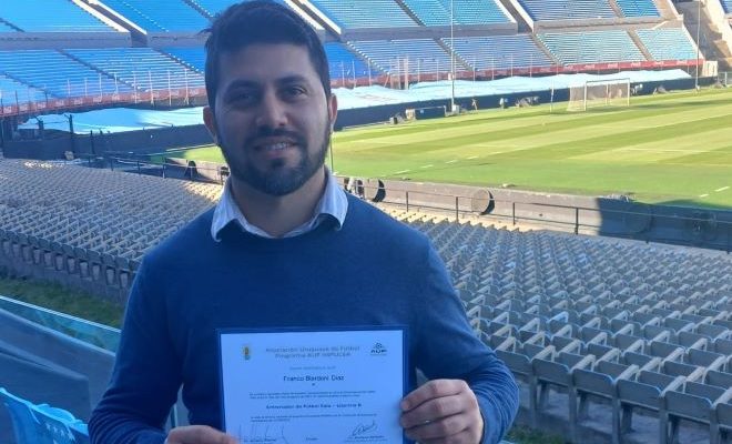 Franco Blardoni, el técnico de fútbol sala recibido