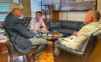 Director de Descentralización y diputado Álvaro Lima se reunieron con el presidente de OSE