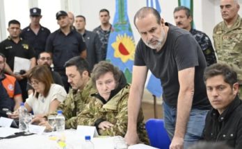 Javier Milei viajó a Bahía Blanca tras muertes por temporal